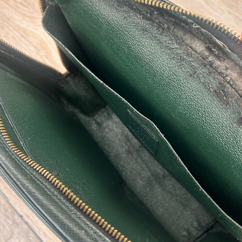 Louis Vuitton Taiga Leather Toiletry Pouch –Authentic, Made in Spain w/COA - Picture 8 of 16